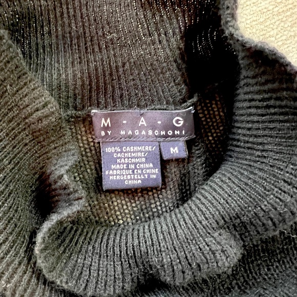 Dressy Black Cashmere Sweater - Picture 4 of 7